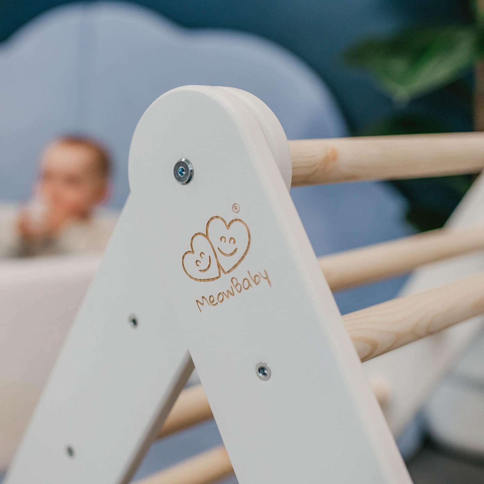 Pikler Climbing Ladder — White