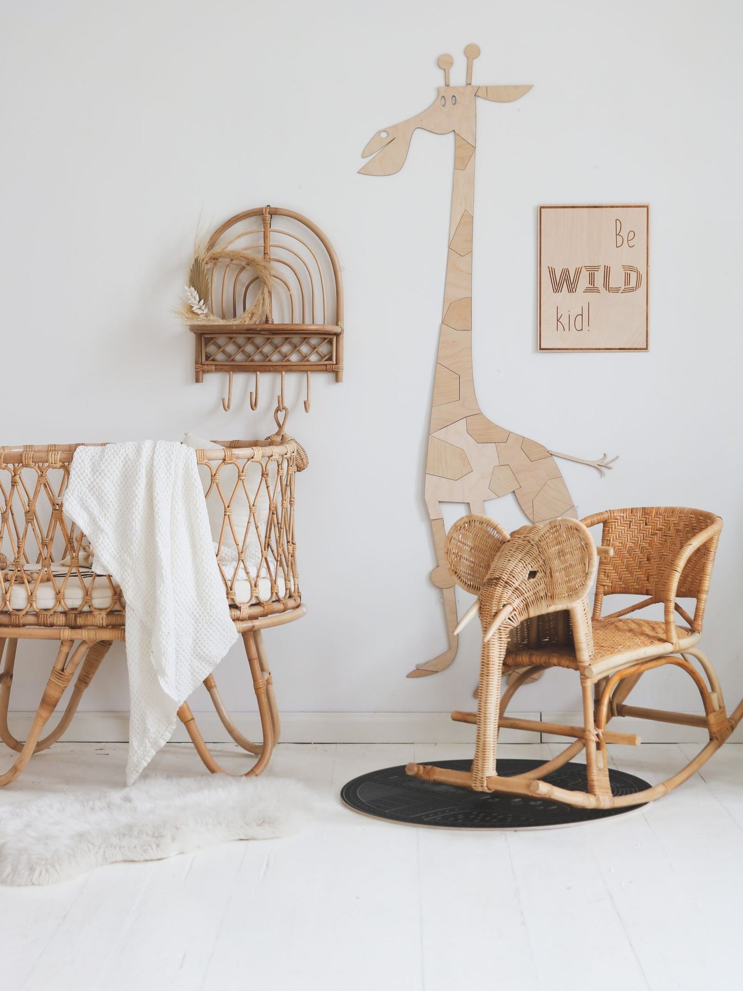 Safari Giraffe Wall Decor