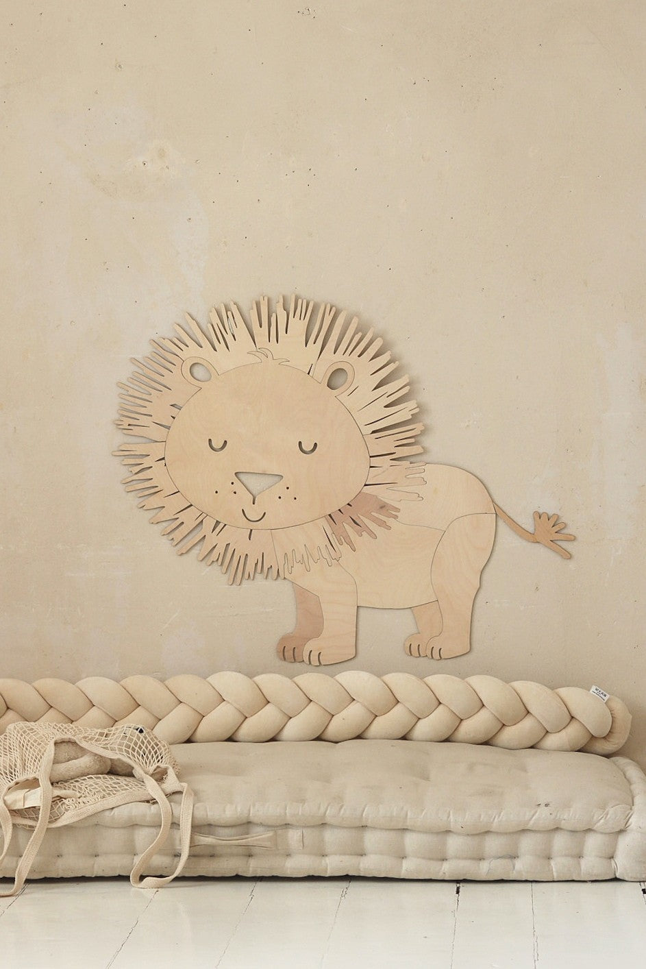 Bold lion silhouette
